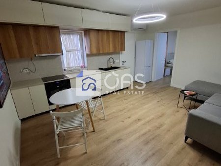 Jepet me qera apartament 2+1 Rruga e Barrikadave