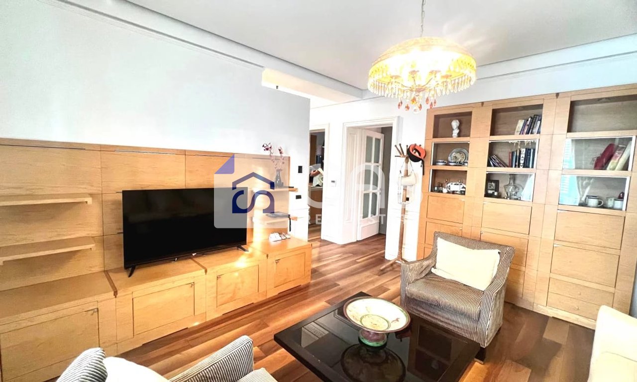 Jepet apartament me qera 1+1 Shkolla Kuqe