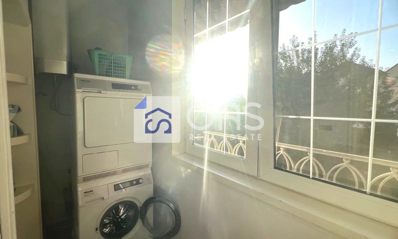 Jepet apartament me qera 1+1 Shkolla Kuqe