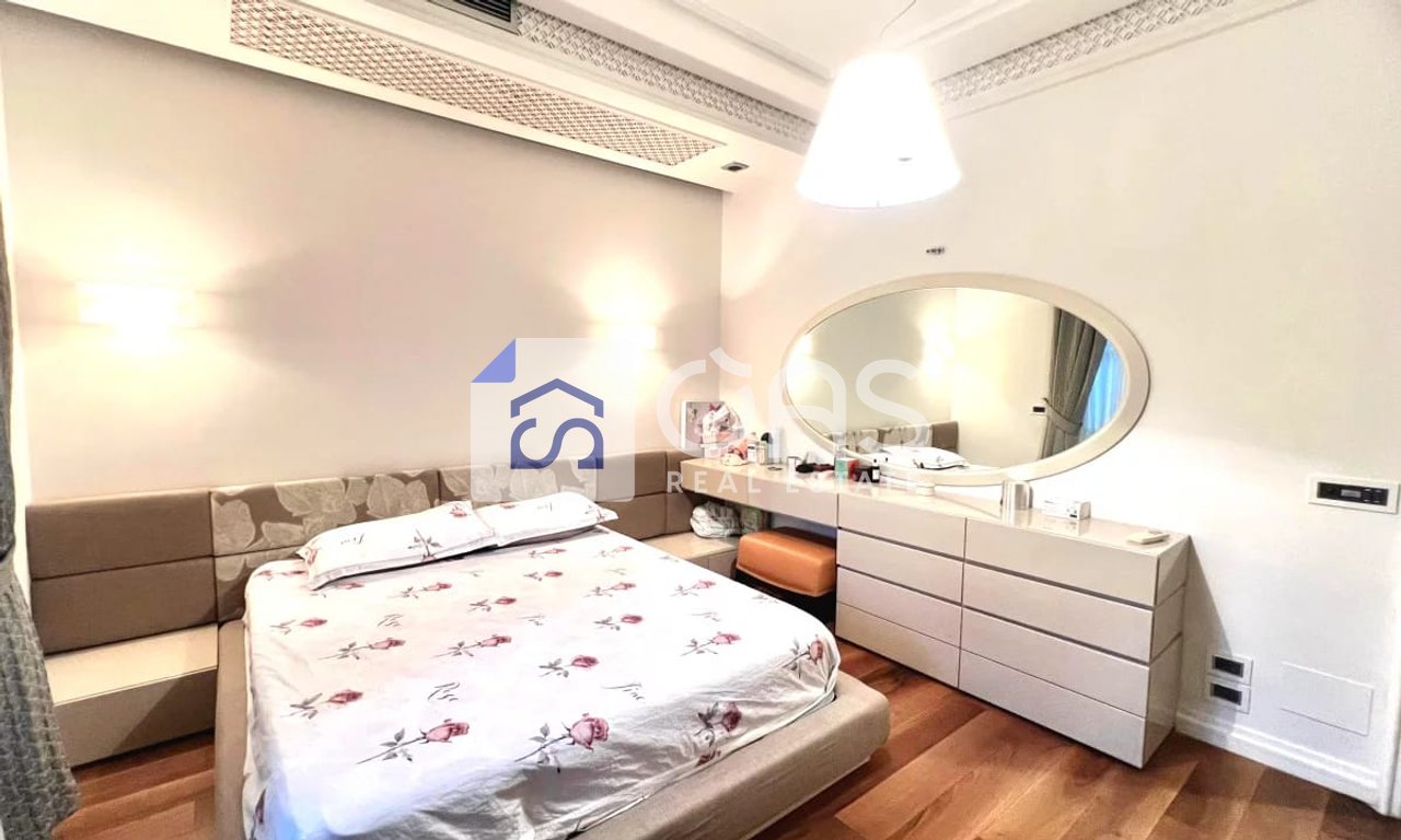 Jepet apartament me qera 1+1 Shkolla Kuqe