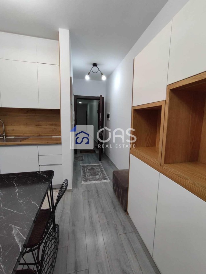 Jepet me qera apartamenti  1+1 yzberisht (amerikan 3)