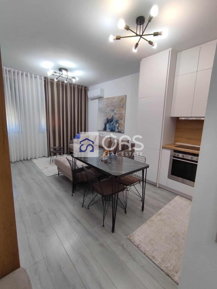 Jepet me qera apartamenti  1+1 yzberisht (amerikan 3)