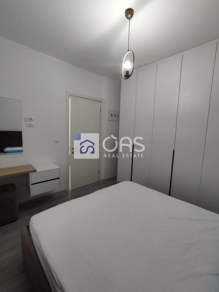 Jepet me qera apartamenti  1+1 yzberisht (amerikan 3)