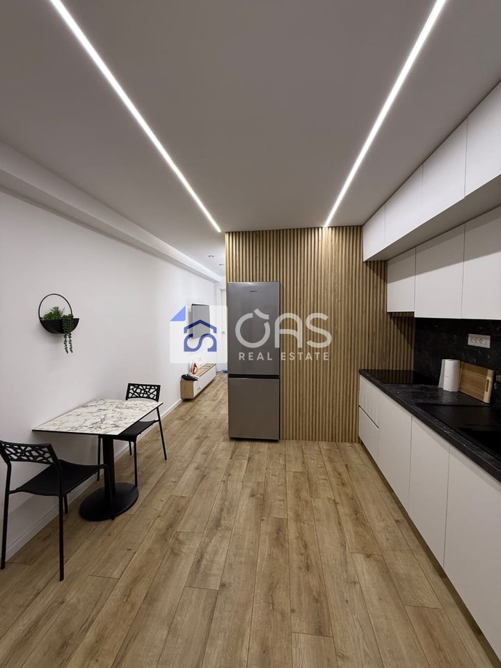 Studio apartment for rent at 21 Dhjetori.