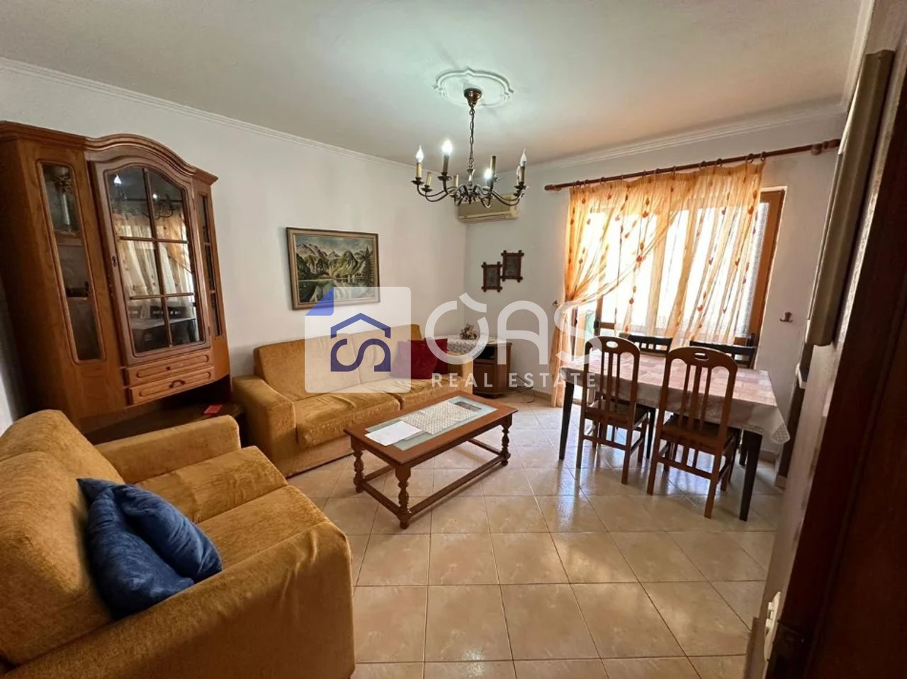 Jepet me qera apartamenti  2+1 materniteti i ri