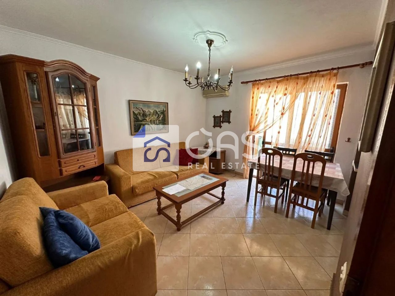Jepet me qera apartamenti  2+1 materniteti i ri