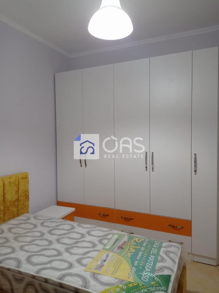 Jepet me qera apartamenti  2+1 universiteti europian