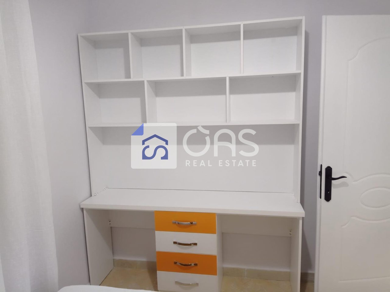 Jepet me qera apartamenti  2+1 universiteti europian