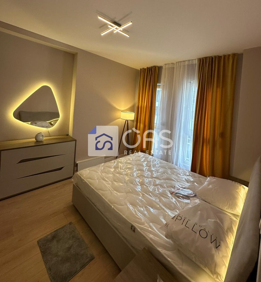 Jepet me qera apartament 1+1 Te Univers City