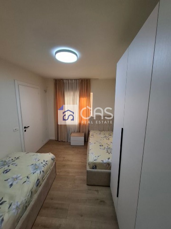 Jepet me qera apartament 2+1 Rruga e Barrikadave