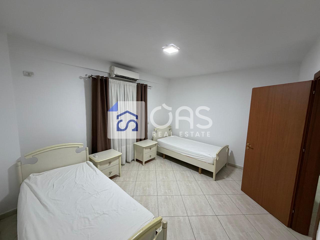Jepet apartament me qera 1+1 Bulevard i Ri