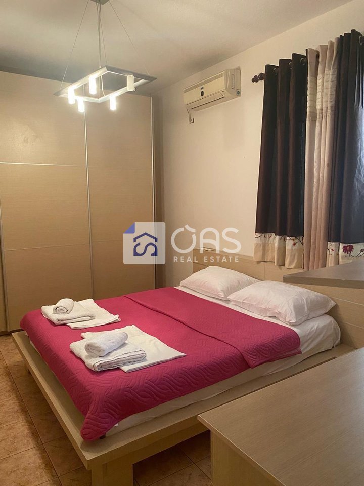 jepet me qira Apartament  3+1 Rruga elbasanit