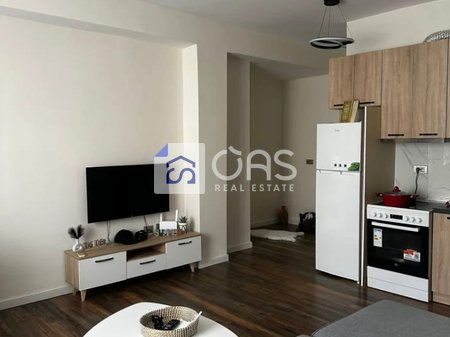Jepet apartament me qera 1+1 Ne Brryl
