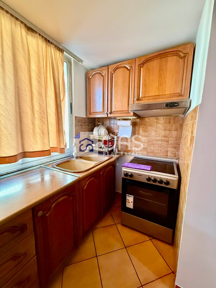 jepet me qira Apartament  2+1  kryqezimi brrylit