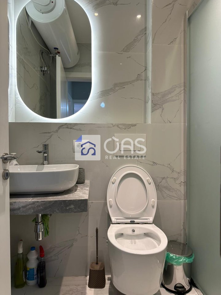 1+1 apartment for rent at Pazari i Ri