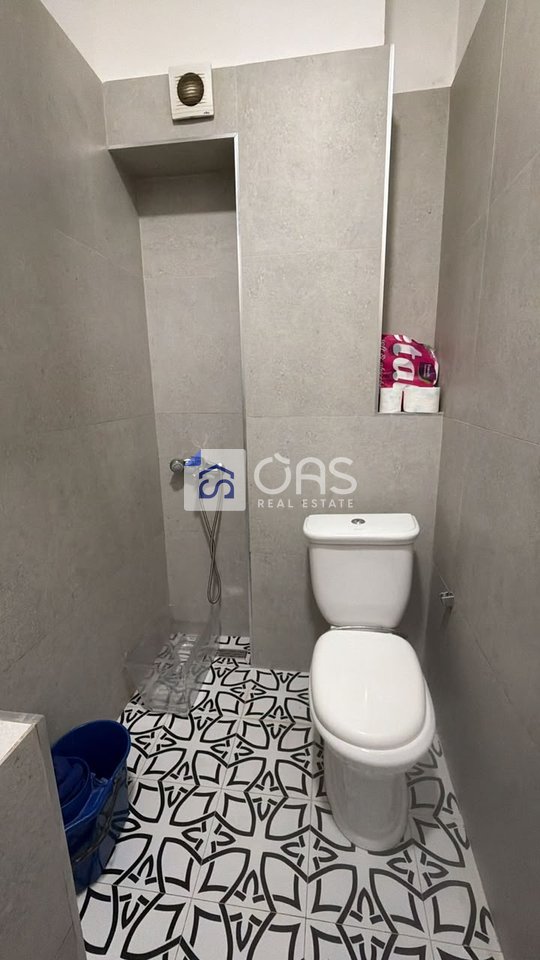 Jepet apartament me qera 1+1 Rruga Barrikadave