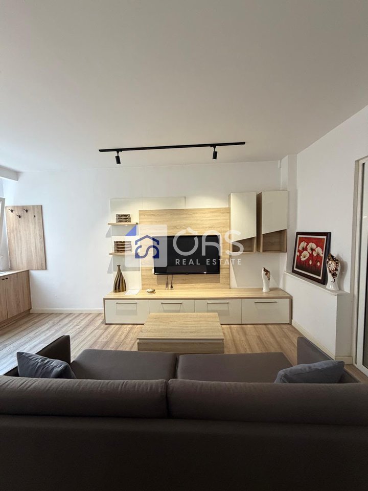 Jepet apartament me qera 1+1 Rruga Barrikadave