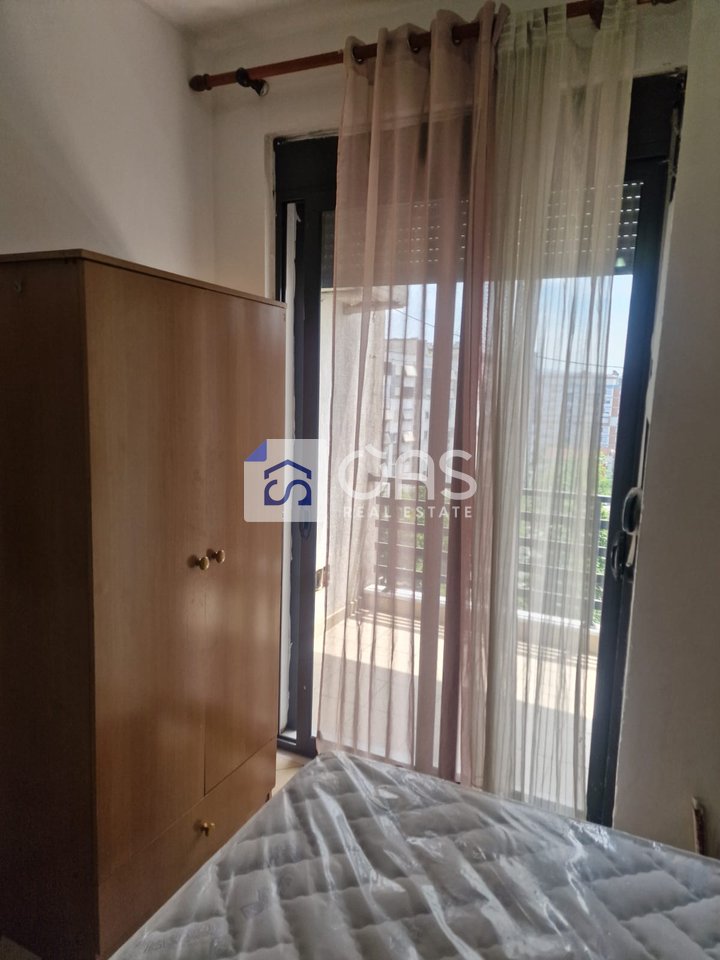 Jepet me qera apartament 1+1 ne Astir