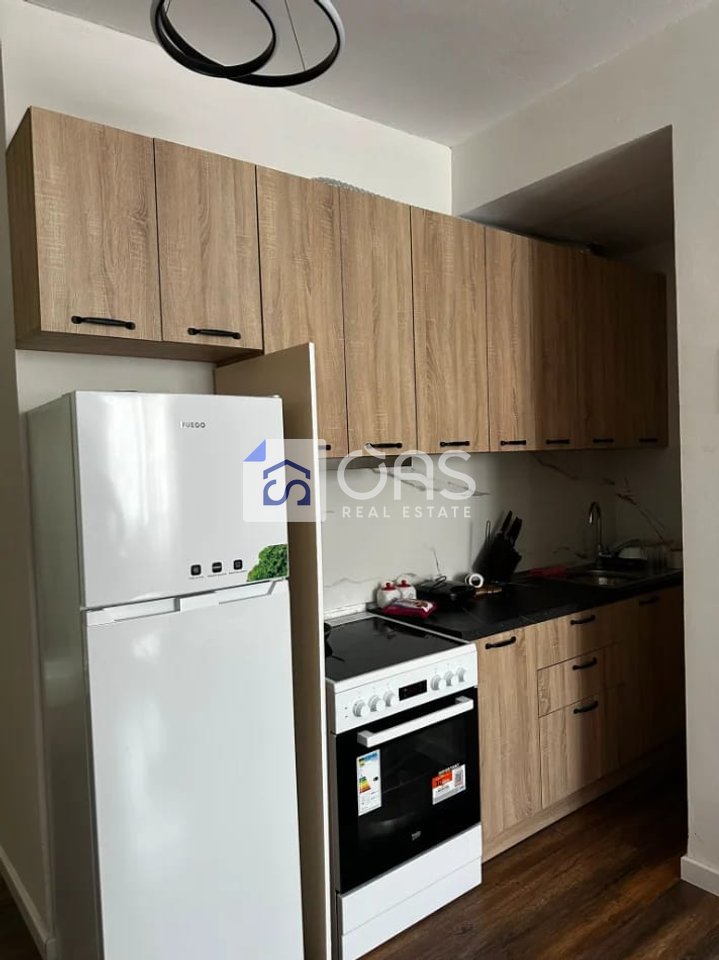 Jepet apartament me qera 1+1 Ne Brryl