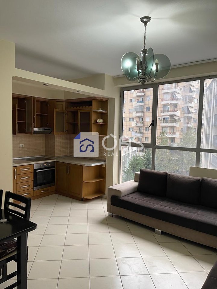Jepet me qera apartament 2+1+2 ne Astir