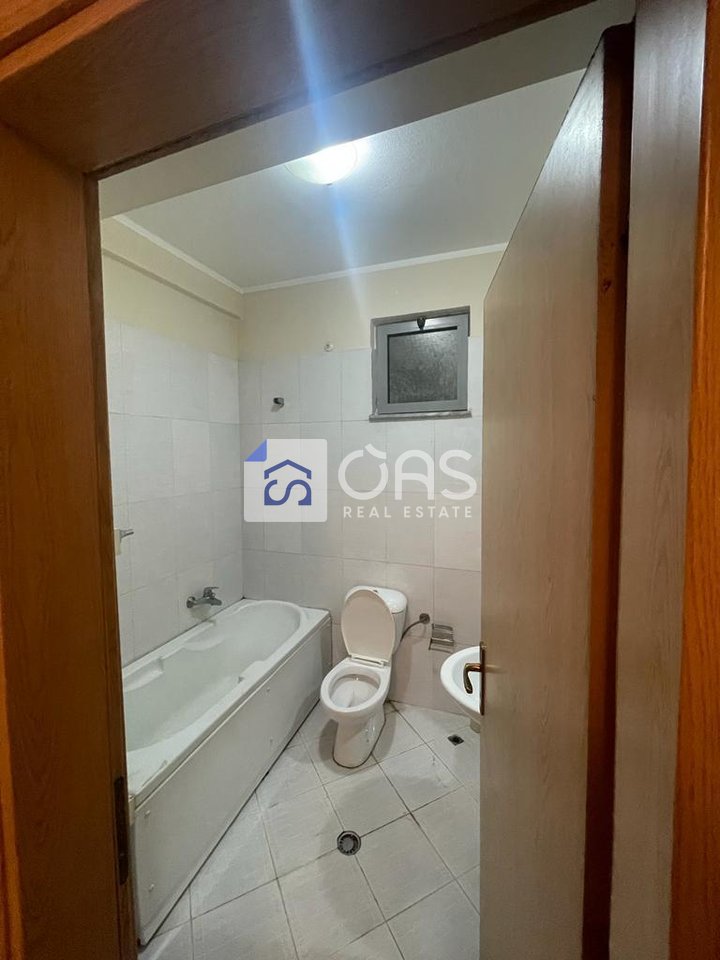 Jepet me qera apartament 2+1+2 ne Astir