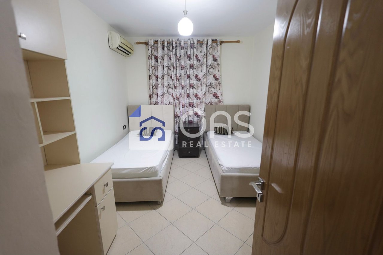 Jepet apartament me qera 2+1 Ne Brryl