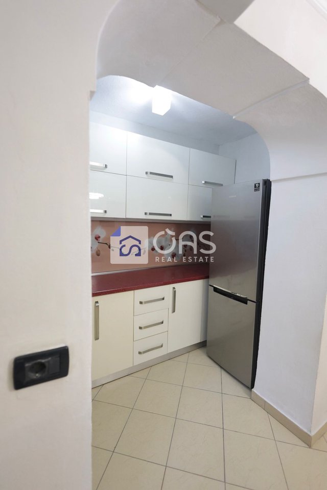 Jepet apartament me qera 2+1 Ne Brryl