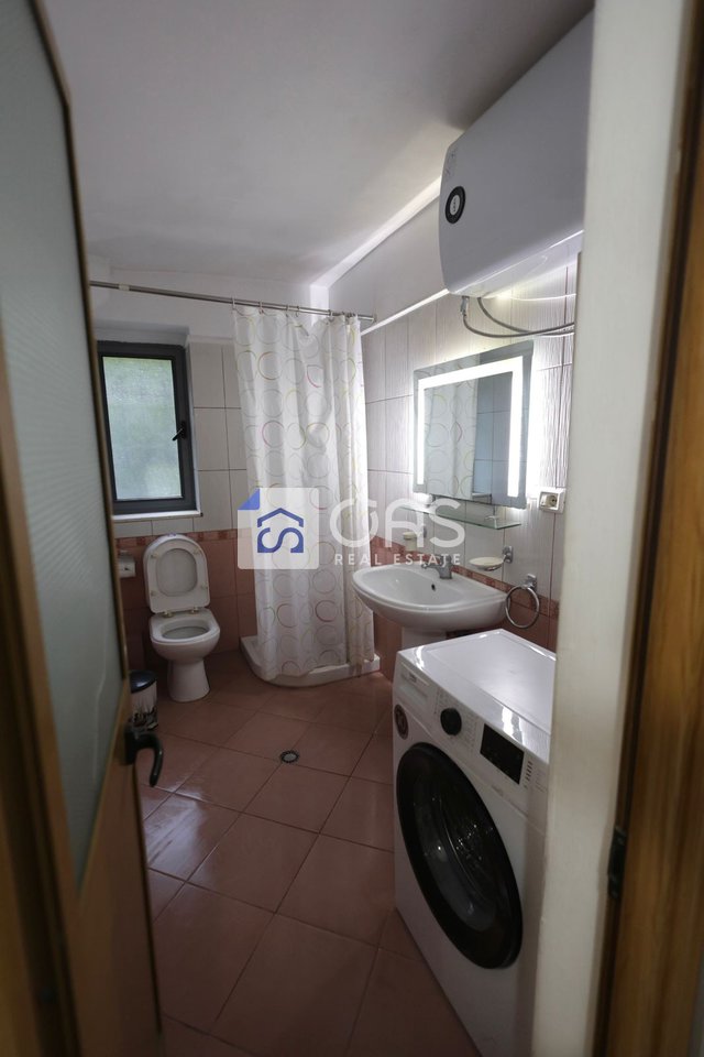Jepet apartament me qera 2+1 Ne Brryl