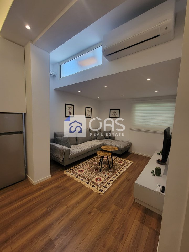 jepet me qira Apartament  1+1   rruga durrsit