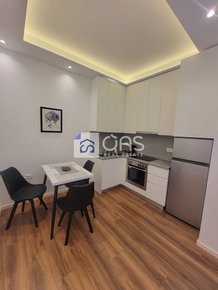 jepet me qira Apartament  1+1   rruga durrsit