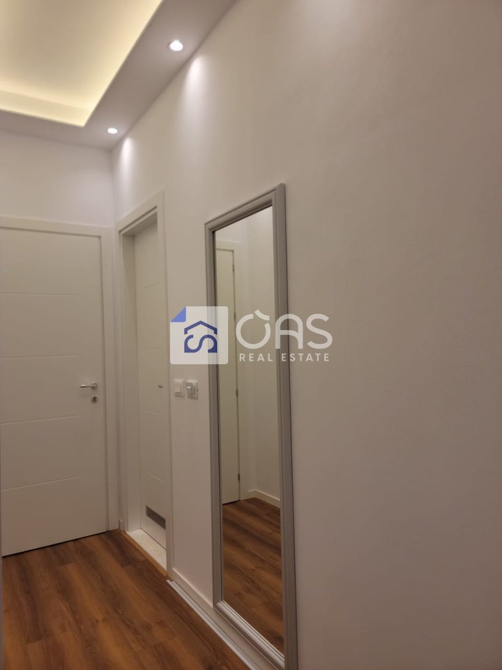 jepet me qira Apartament  1+1   rruga durrsit