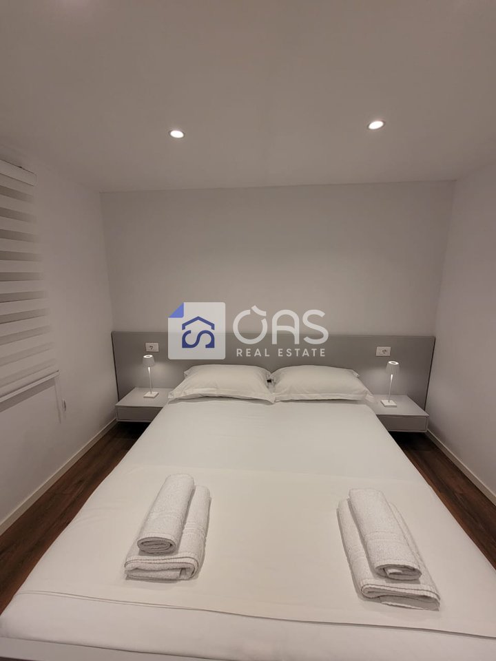 jepet me qira Apartament  1+1   rruga durrsit