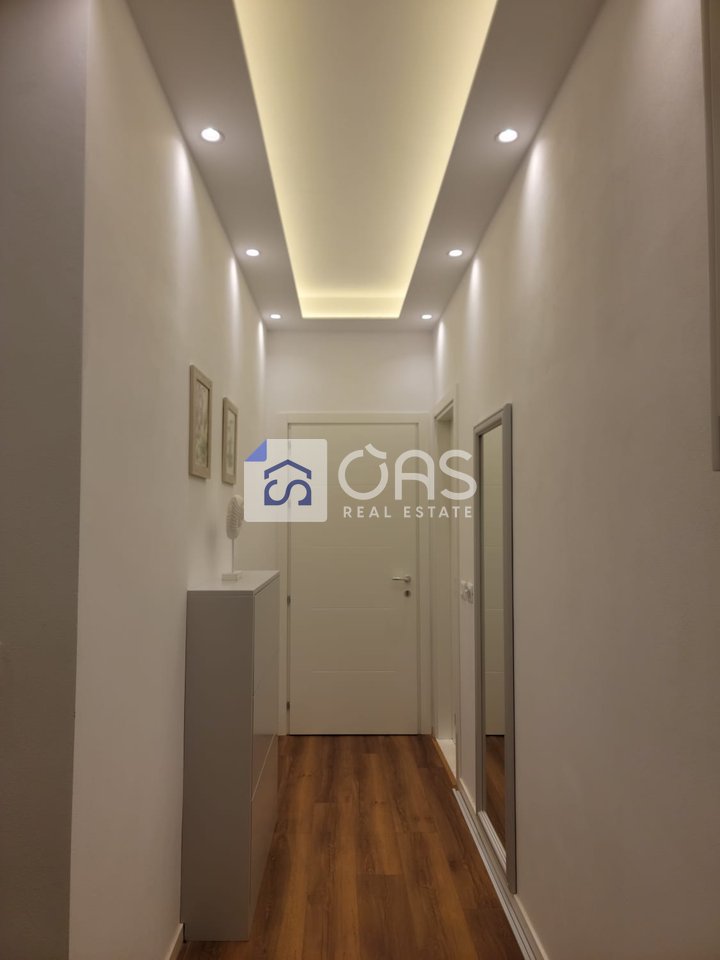 jepet me qira Apartament  1+1   rruga durrsit