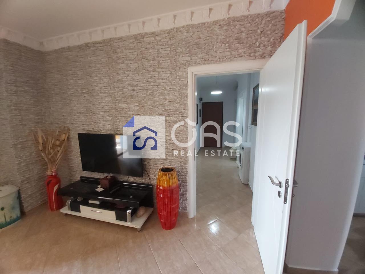 jepet me qira apartamenti 2+1 ali demi