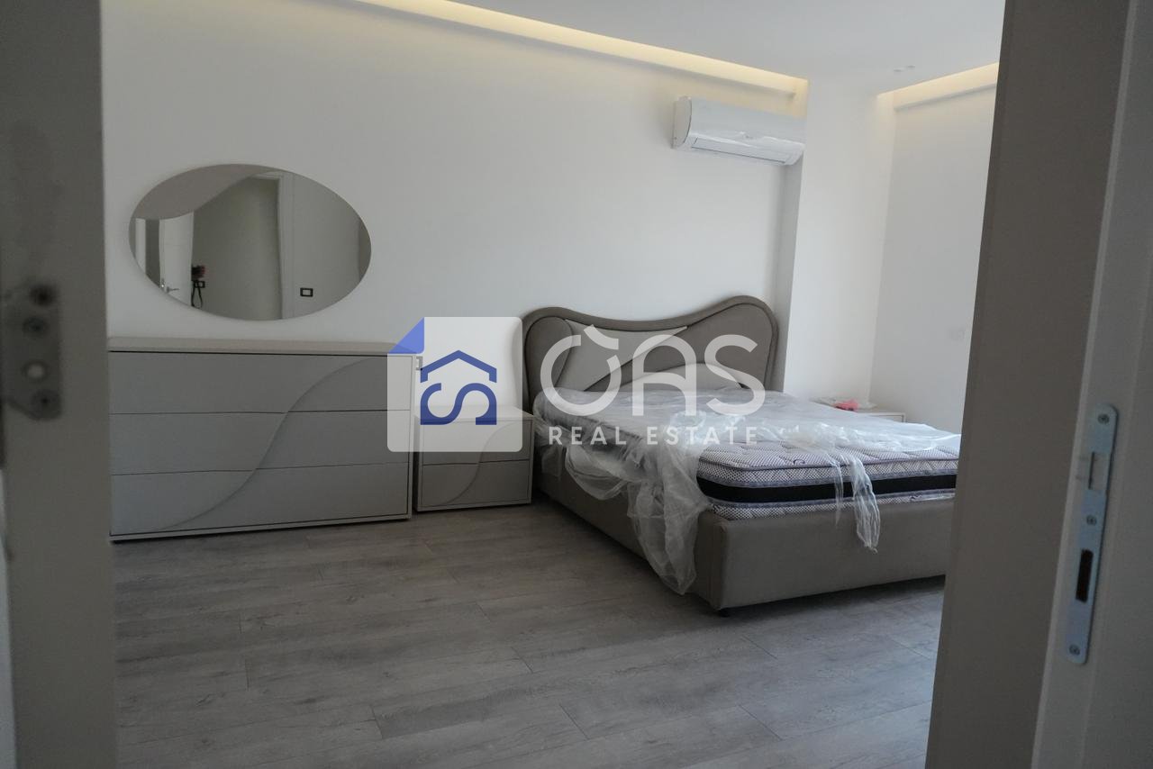 Vendesi appartamento 2+1+2 al Nuovo Boulevard