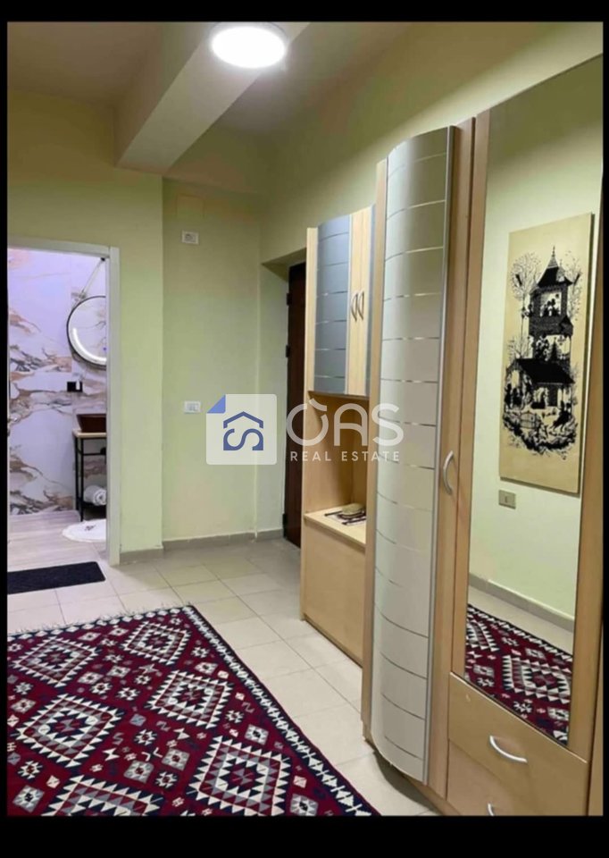 jepet me qira apartamenti 1+1 rruga fortuzi