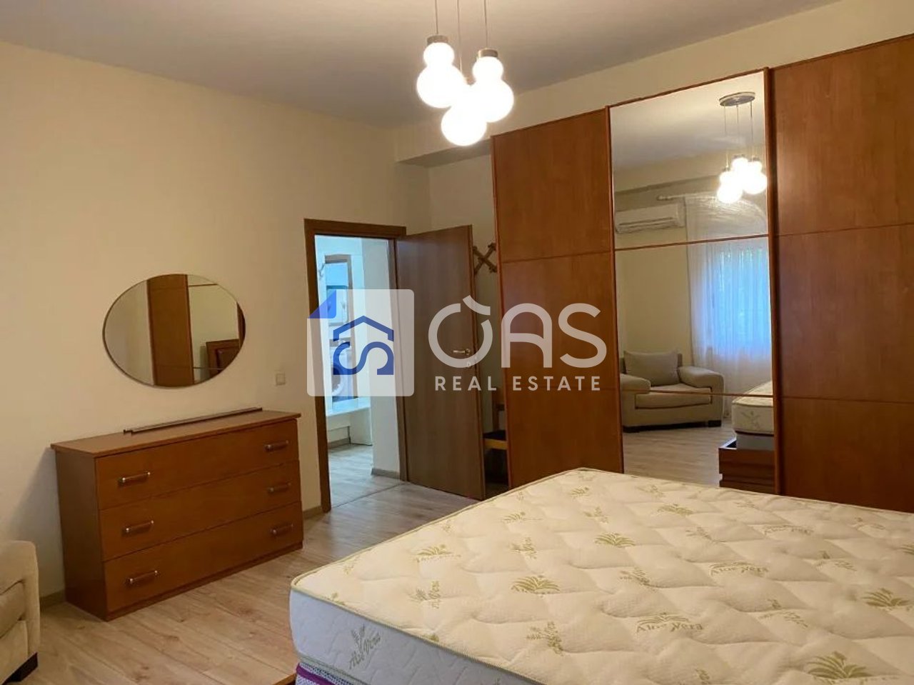 Jepet apartament me qera 2+1 tek Brryli