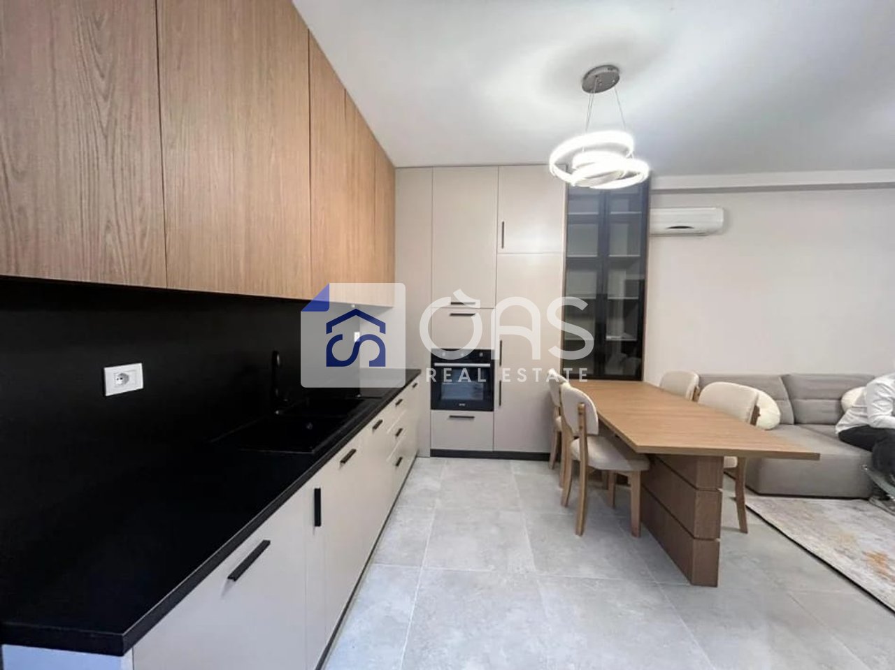 Jepet apartament me qera 1+1 Te Spitali Amerikan 3