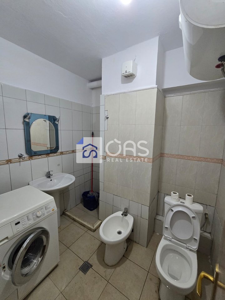 Jepet apartament me qera 1+1 Rruga Elbasanit