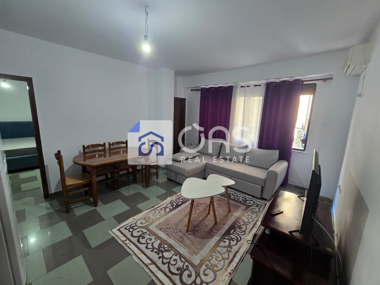 Jepet apartament me qera 1+1 Rruga Elbasanit