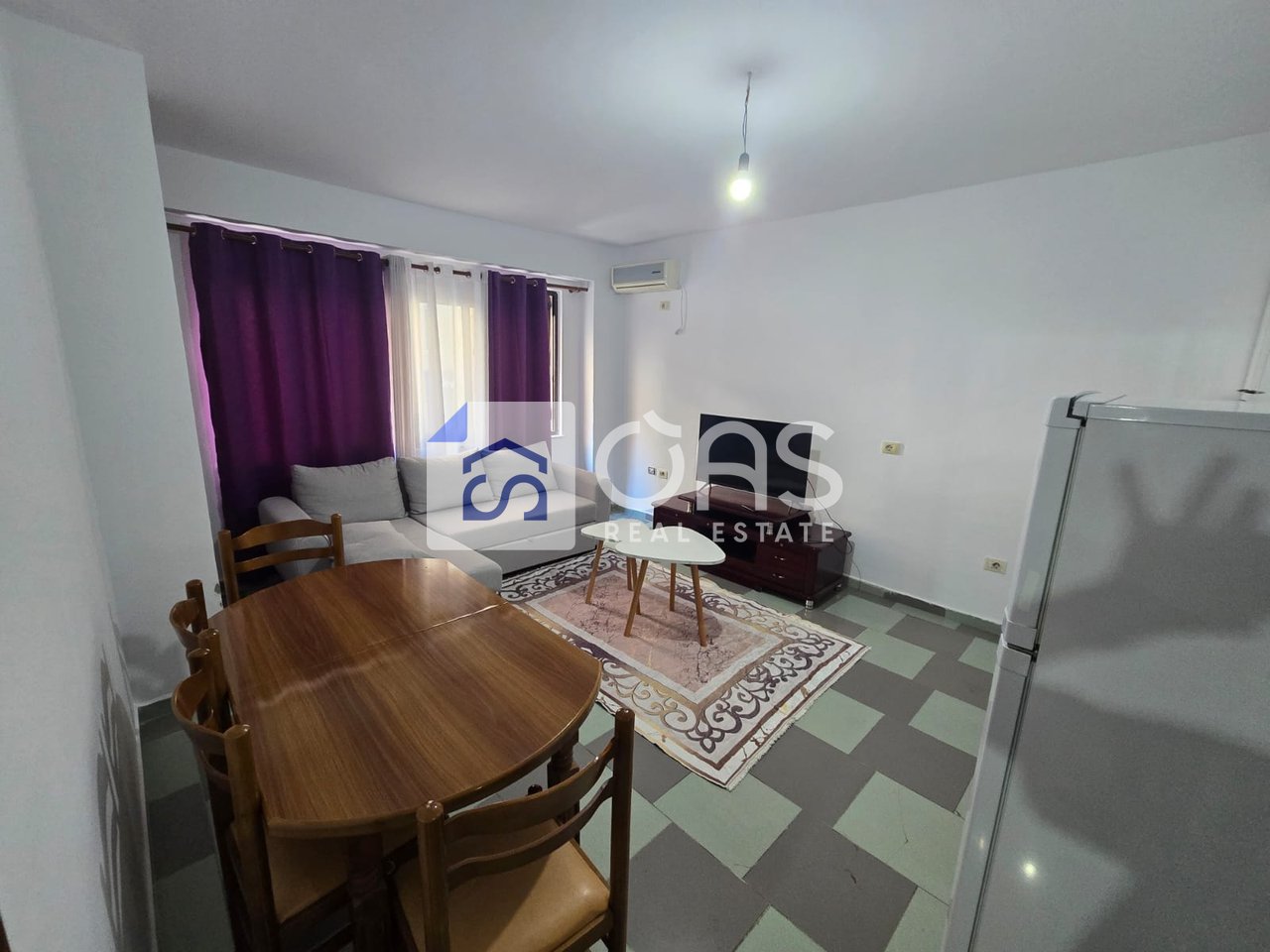 Jepet apartament me qera 1+1 Rruga Elbasanit