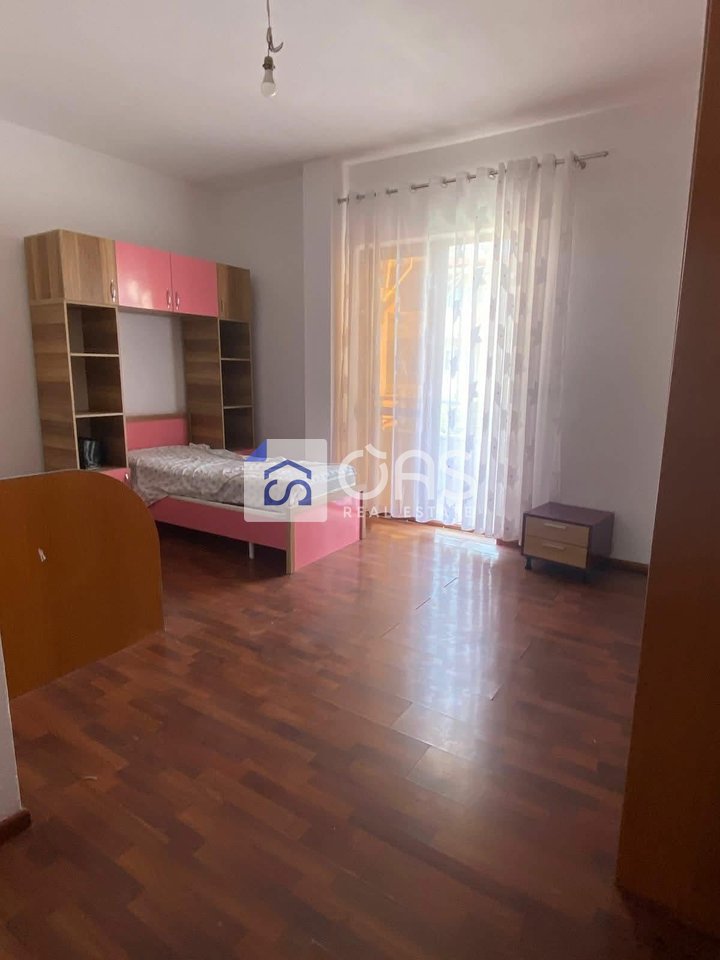 Appartamento 2+1+2 in affitto a 5 Maj