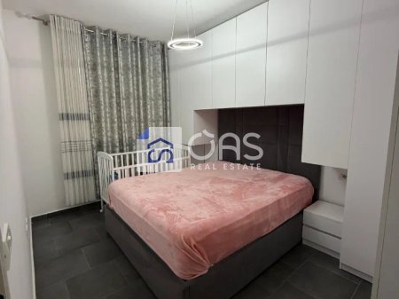Jepet apartament me qera 2+1 Ne Shkoze