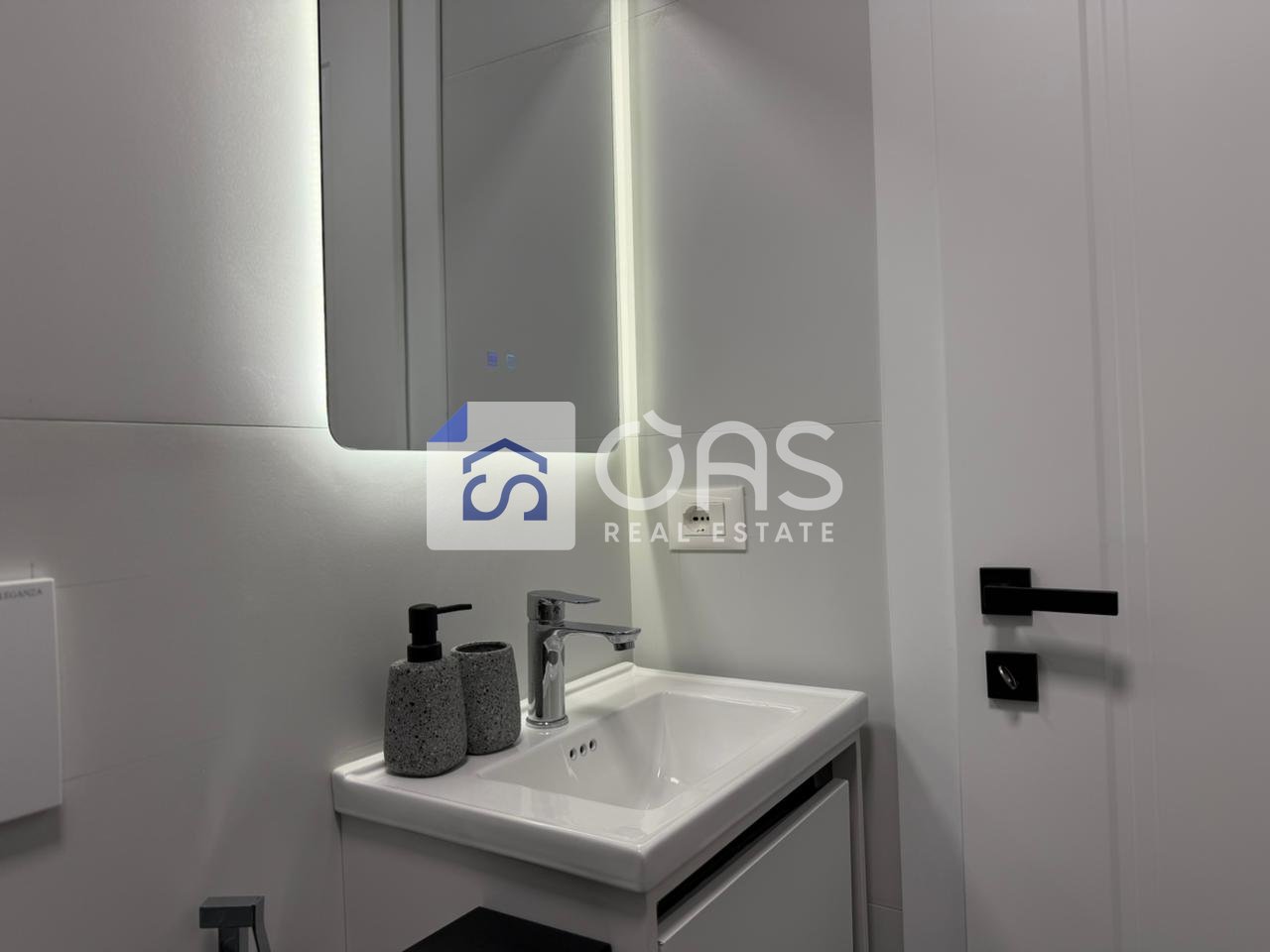 Vendesi 2 appartamenti 1+1 in 21 Dhjetori 193.000 euro