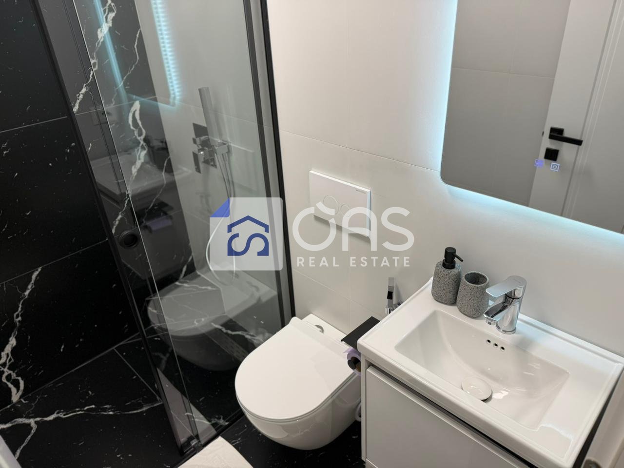 Vendesi 2 appartamenti 1+1 in 21 Dhjetori 193.000 euro