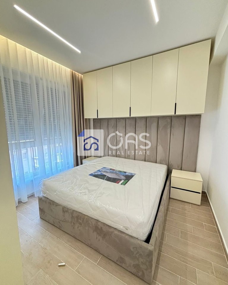 Jepet apartament me qera 1+1 Myslym Shyri