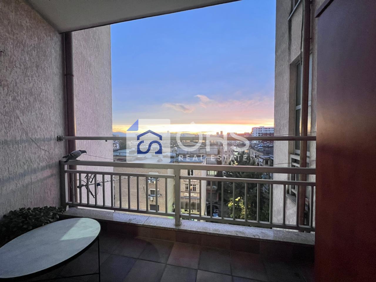 Jepet me qira apartamenti 1+1  Ne Porcelan  400 euro