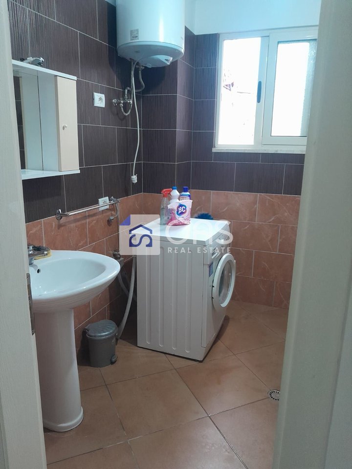 1+1 apartment for rent in Shkoze