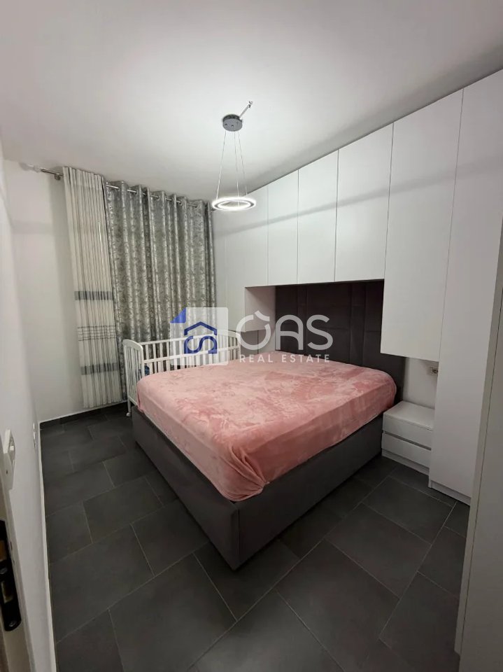 Jepet apartament me qera 2+1 Ne Shkoze