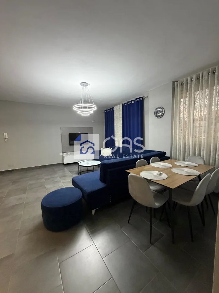 Jepet apartament me qera 2+1 Ne Shkoze
